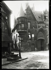 Hôtel de Sens, rue du Figuier, 1911