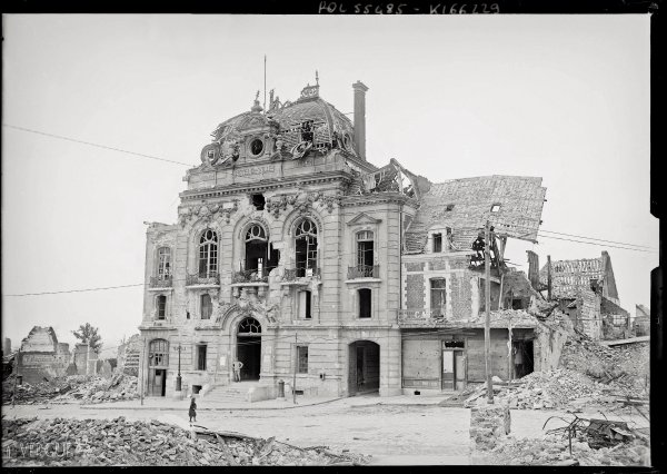 Hôtel de ville de Montdidier, 1919