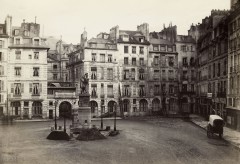 Marville : place Dauphine
