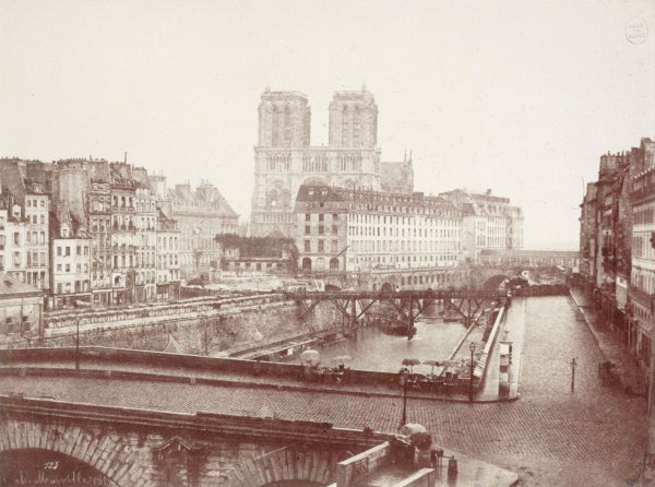 L’Hôtel-Dieu vers 1852