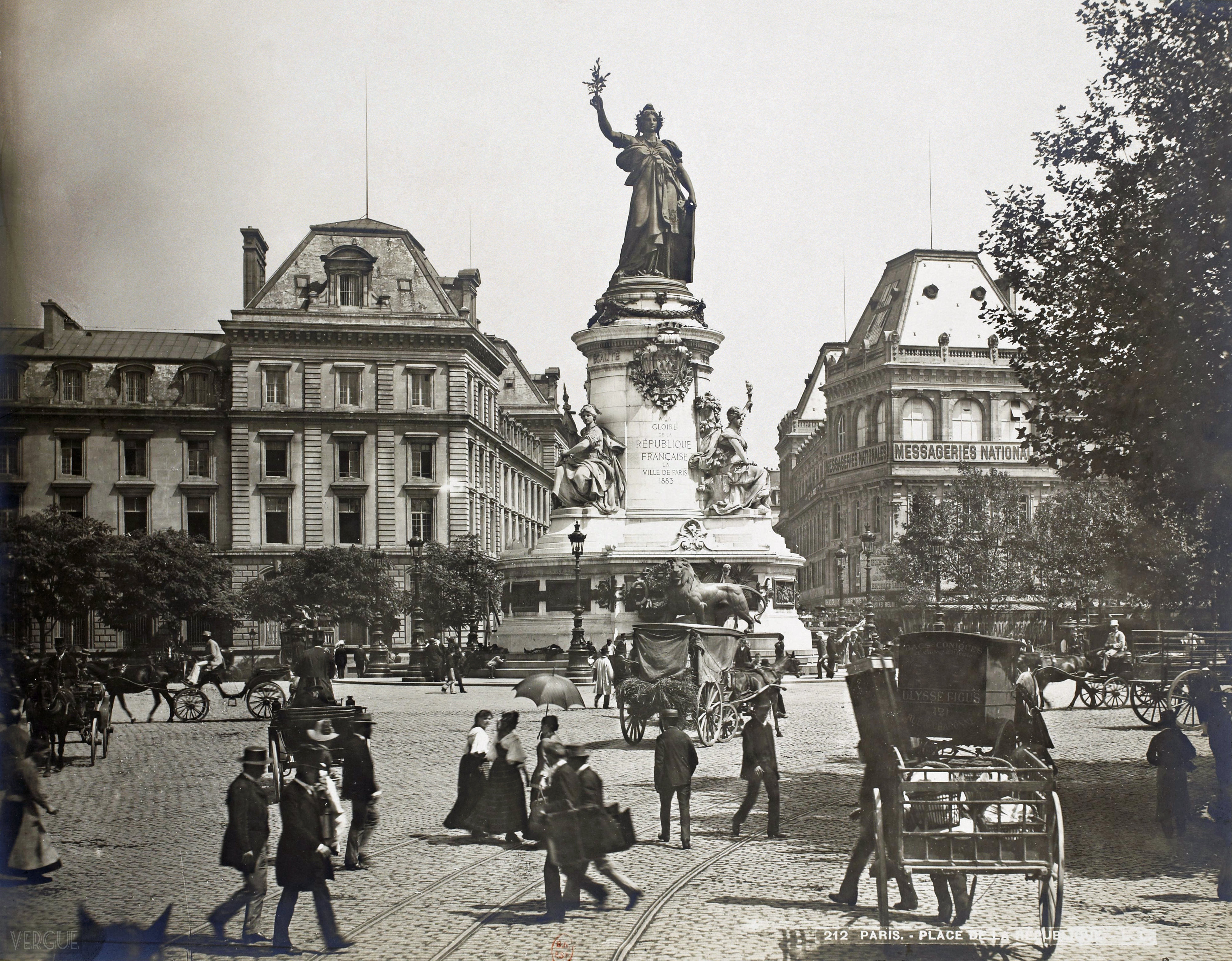 Франция 1800. Париж 1880 годы. Площадь Республики Париж. Париж 1889. Франция 1880.